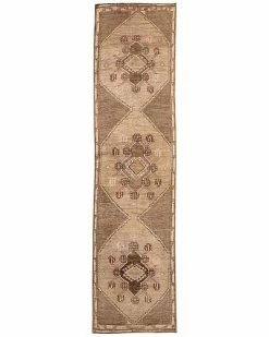 Apadana Early 20th Century Turkish Hand-Knotted Wool Rug Home