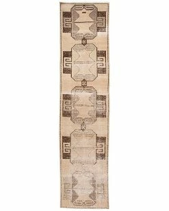 Apadana Early 20th Century Turkish Hand-Knotted Wool Rug Home