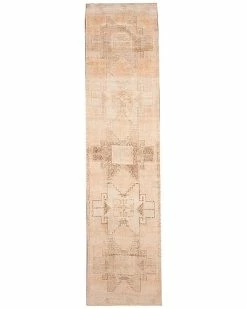 Apadana Early 20th Century Turkish Hand-Knotted Wool Rug Home