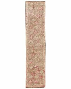 Apadana Early 20th Century Anatolian Hand-Knotted Wool Rug Home